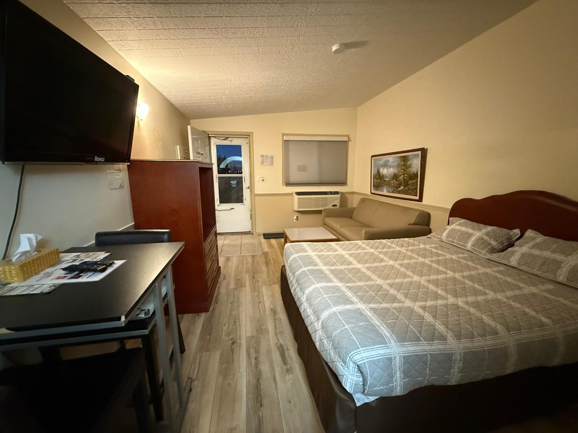 Centre Suite Inns Motel Bonnyville Exterior foto